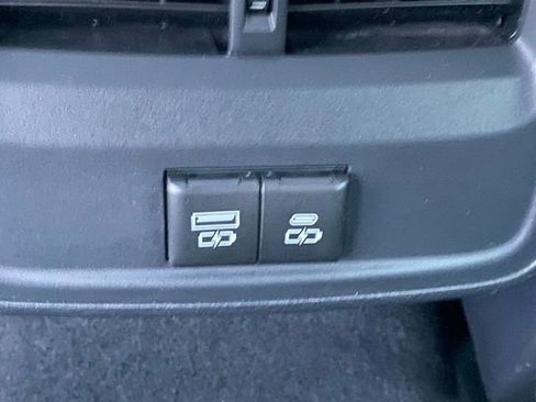 Certified 2021 Toyota Avalon XSE image 24