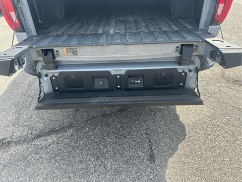 Used 2024 GMC Sierra 1500 AT4X AWD/4WD image 8