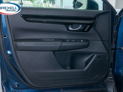 Used 2025 Honda CR-V EX-L image 11