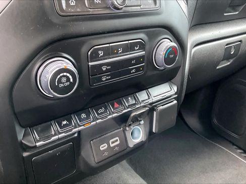 Used 2022 Chevrolet Silverado 1500 Custom RWD image 33