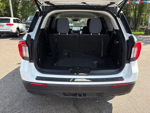 Used 2025 Ford Explorer Active AWD/4WD image 23