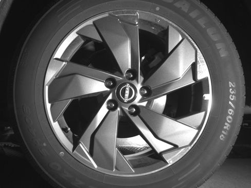 Used 2025 Nissan Rogue SV FWD image 14