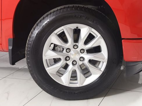 Used 2023 Chevrolet Silverado 1500 Custom image 12