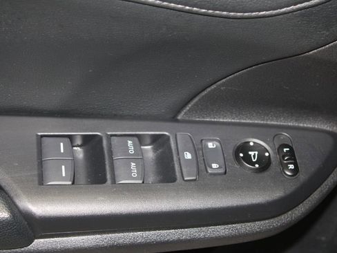 Used 2019 Honda Civic EX-L image 8