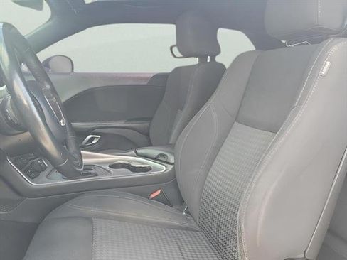 Used 2019 Dodge Challenger SXT AWD/4WD image 25