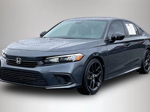 Used 2024 Honda Civic Sport image 2
