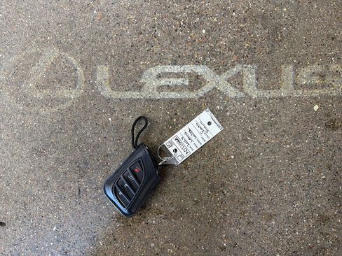 Used 2025 Lexus LX 700h Overtrail w/ Accessory Package (Z1) AWD/4WD image 29