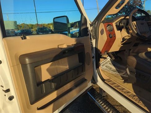 Certified 2016 Ford F350 King Ranch w/ King Ranch w/Chrome Package image 33