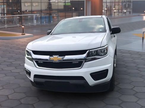 Used 2019 Chevrolet Colorado W/T w/ WT Convenience Package AWD/4WD image 8