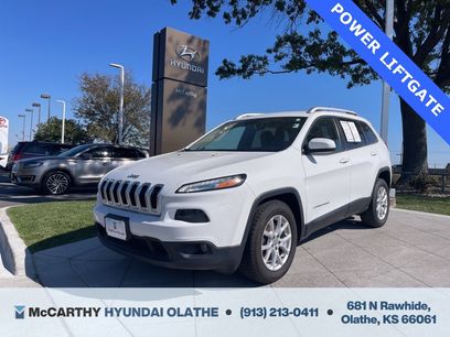 Used 2016 Jeep Cherokee Latitude w/ Comfort/Convenience Group