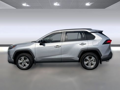 Certified 2024 Toyota RAV4 LE AWD/4WD image 2