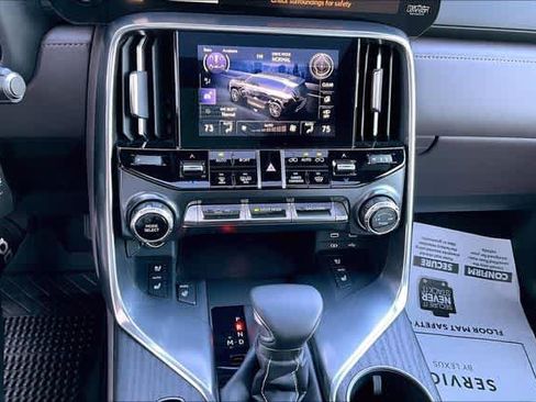 Certified 2025 Lexus LX 600 4WD w/ Accessory Package (2T) image 15