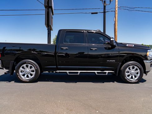 Used 2023 RAM 2500 Big Horn w/ Level 1 Equipment Group AWD/4WD image 9