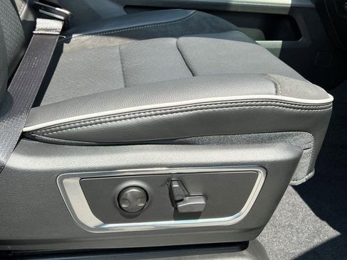 New 2026 RAM 1500 Laramie w/ Trailer Tow Group image 9