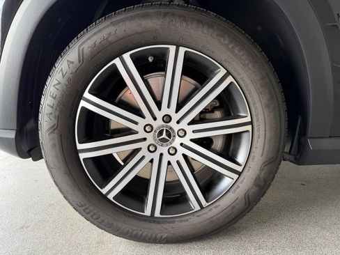 Used 2025 Mercedes-Benz GLE 450e 4MATIC image 38