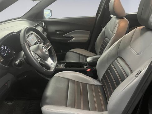 Used 2023 Nissan Kicks SR w/ SR Premium Package image 15