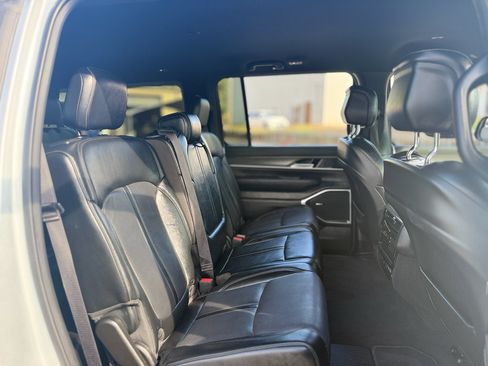 Used 2024 Jeep Wagoneer L Series III w/ Flexible Seating Group AWD/4WD image 29