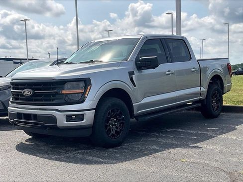 Used 2024 Ford F150 XLT w/ Tow/Haul Package AWD/4WD image 4