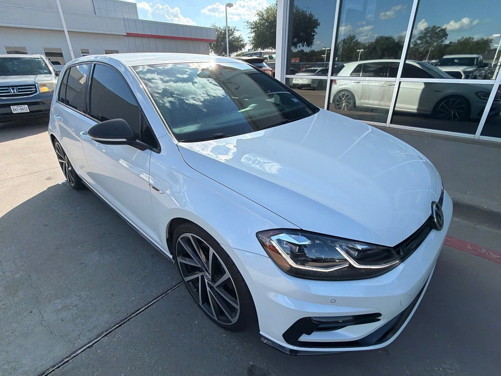 Used 2019 Volkswagen Golf R 4-Door AWD/4WD image 4