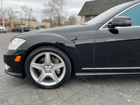 Used 2011 Mercedes-Benz S 550 4MATIC image 13