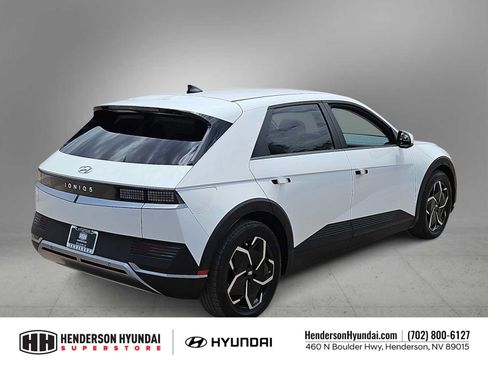 Certified 2024 Hyundai Ioniq 5 SEL RWD image 8