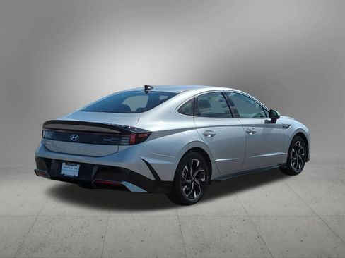 Used 2024 Hyundai Sonata SEL FWD image 6