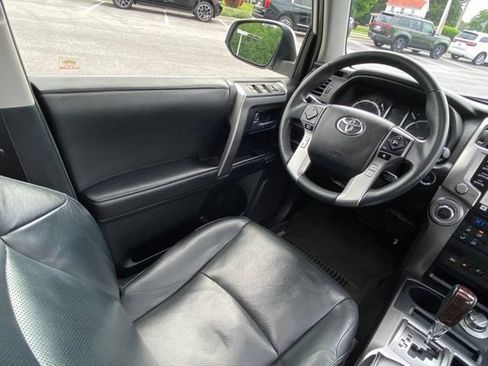 Used 2020 Toyota 4Runner Limited AWD/4WD image 26