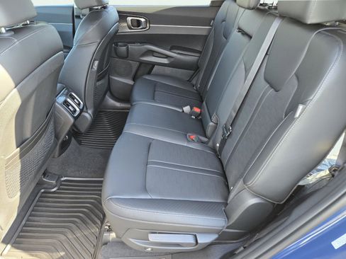 New 2026 Kia Sorento S image 18