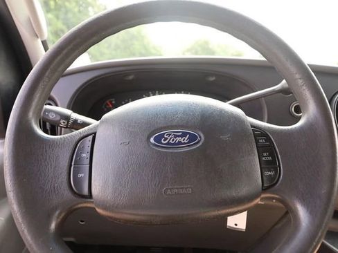Used 2008 Ford E-350 and Econoline 350 XLT RWD image 8