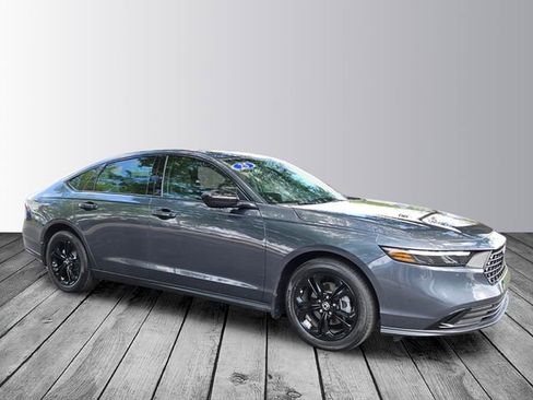 Certified 2025 Honda Accord SE image 7