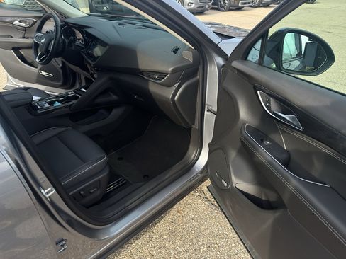 Used 2021 Buick Envision Essence w/ Technology Package I image 20