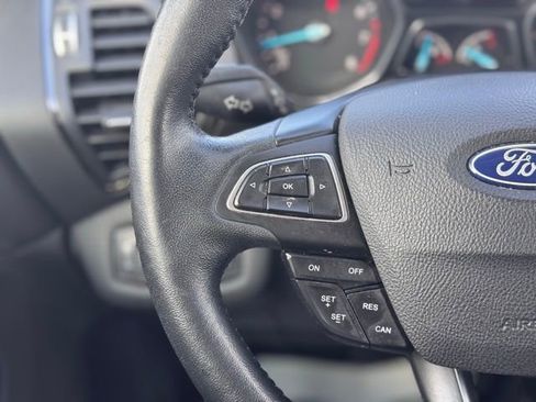 Used 2018 Ford Escape SEL image 10