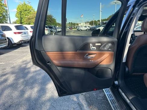 New 2026 Mercedes-Benz GLS 450 4MATIC image 26