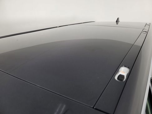 Used 2024 Rivian R1S Adventure AWD/4WD image 13