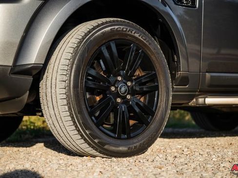 Used 2015 Land Rover LR4 HSE image 56