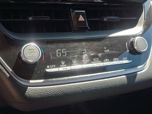 Used 2023 Toyota Corolla LE FWD image 15