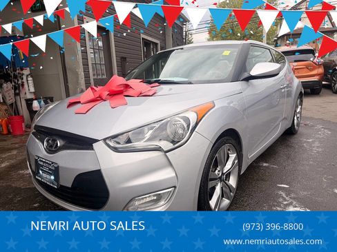 Used 2012 Hyundai Veloster w/ Style Pkg FWD image 1