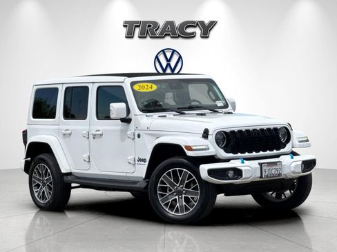 Used 2024 Jeep Wrangler High Altitude AWD/4WD image 2