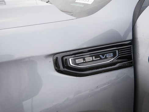 Used 2022 GMC Sierra 1500 Elevation w/ LPO, Elevation Black Package image 17