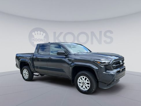 Used 2024 Toyota Tacoma SR w/ SR Upgrade Package AWD/4WD image 2