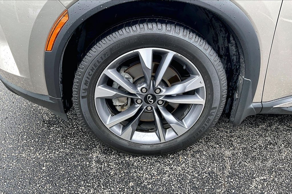 Certified 2025 INFINITI QX60 Luxe FWD image 10