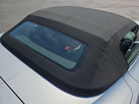 Used 2016 Chevrolet Corvette Stingray Convertible w/ 2LT Preferred Equipment Group RWD image 27