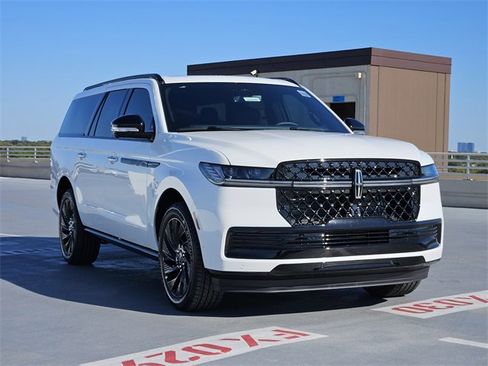 New 2025 Lincoln Navigator L Reserve w/ Jet Appearance Package image 3