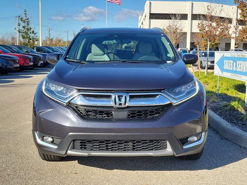 Used 2018 Honda CR-V Touring image 2