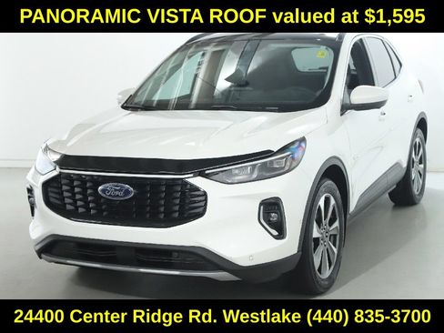Used 2023 Ford Escape Platinum w/ Premium Technology Package AWD/4WD image 4