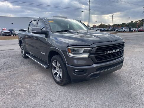 Used 2019 RAM 1500 Laramie w/ Sport Appearance Package image 4