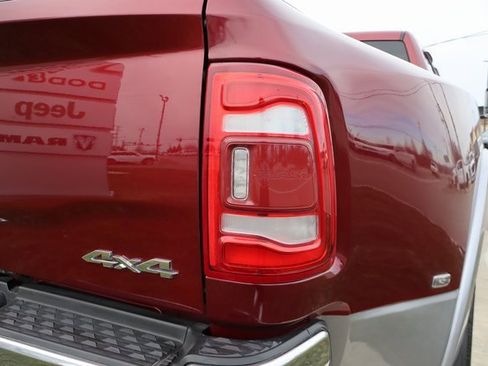 Used 2019 RAM 3500 Laramie image 40