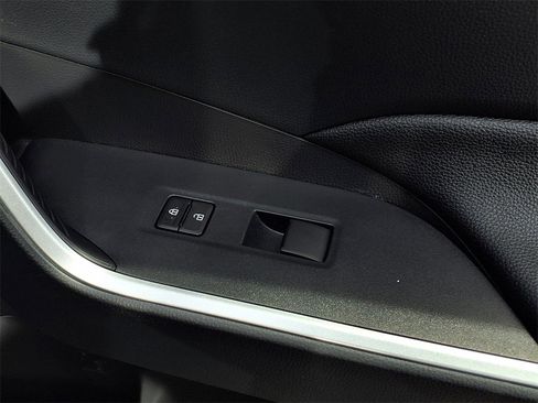 Certified 2025 Toyota RAV4 LE image 25