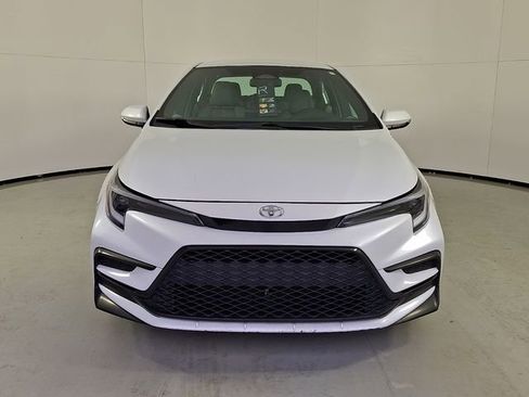 Certified 2024 Toyota Corolla SE image 2