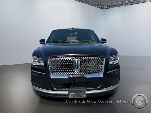 Used 2023 Lincoln Navigator Reserve AWD/4WD image 9